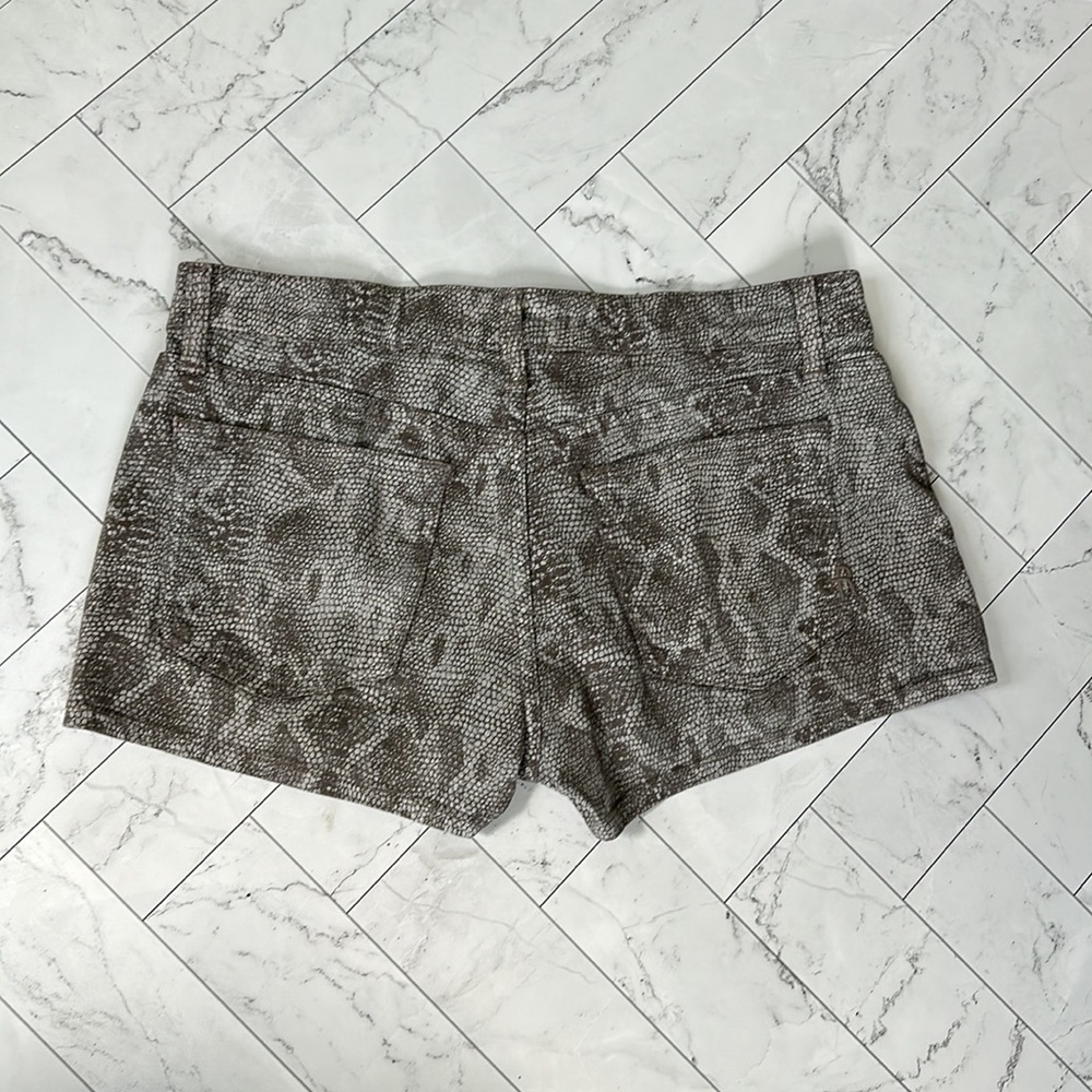 Rich & Skinny shorts, patterned grey and white, Size 27 - Picture 2 of 5